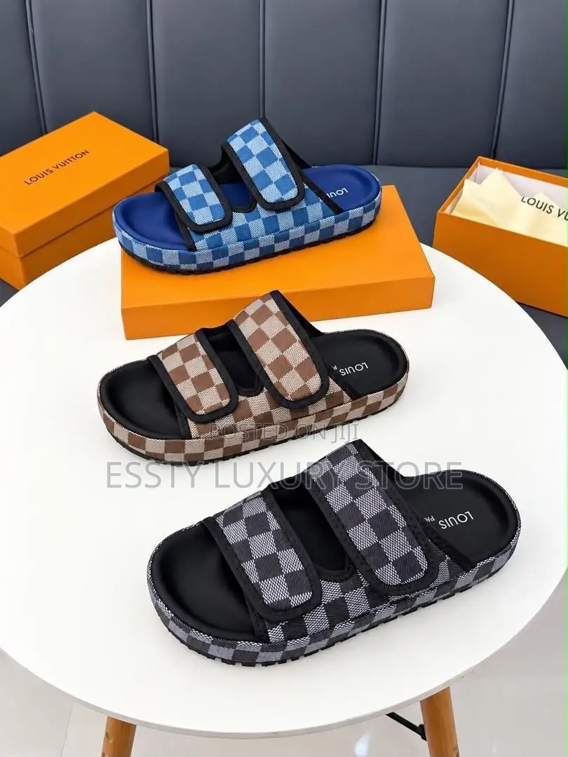High Quality Louis Vuitton Monogram Slide