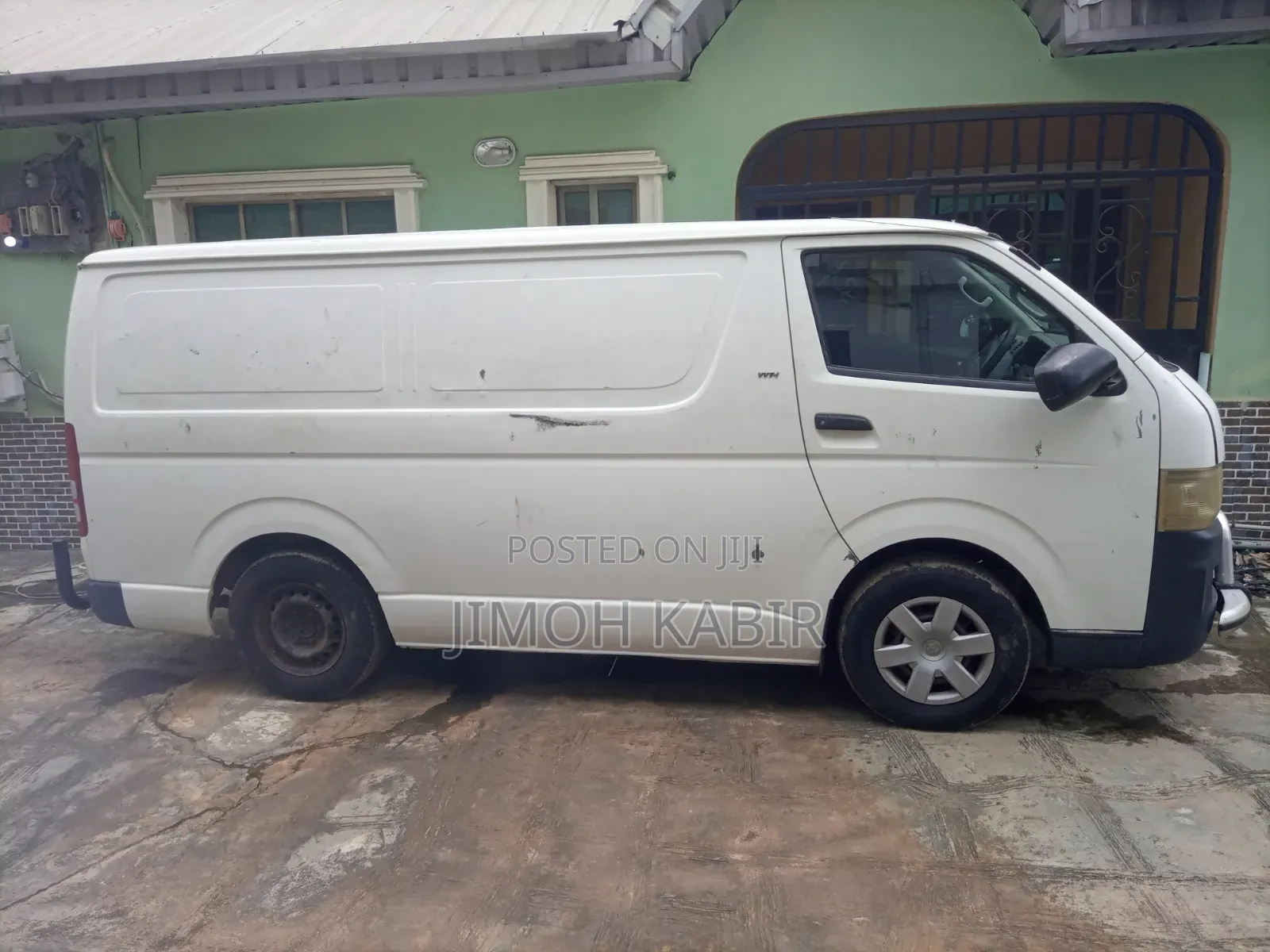 Toyota HiAce 2008 White