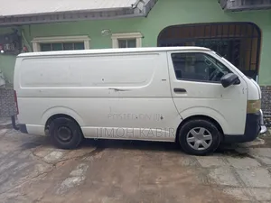 Toyota HiAce 2008 White