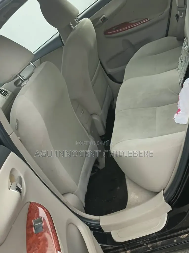 Toyota Corolla 2012 Black