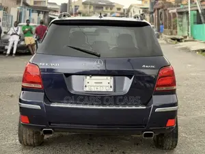 Mercedes-Benz GLK-Class 2010 Blue