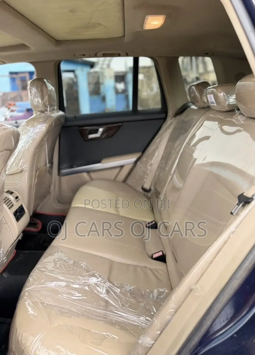 Mercedes-Benz GLK-Class 2010 Blue