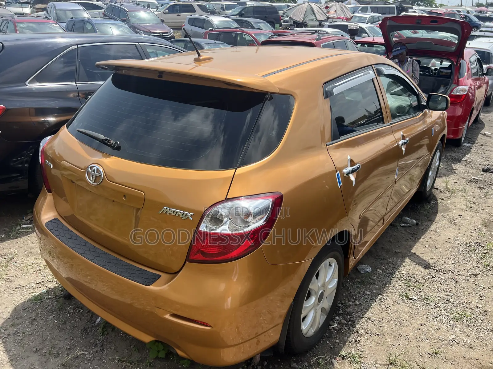 Toyota Matrix 2010 Gold