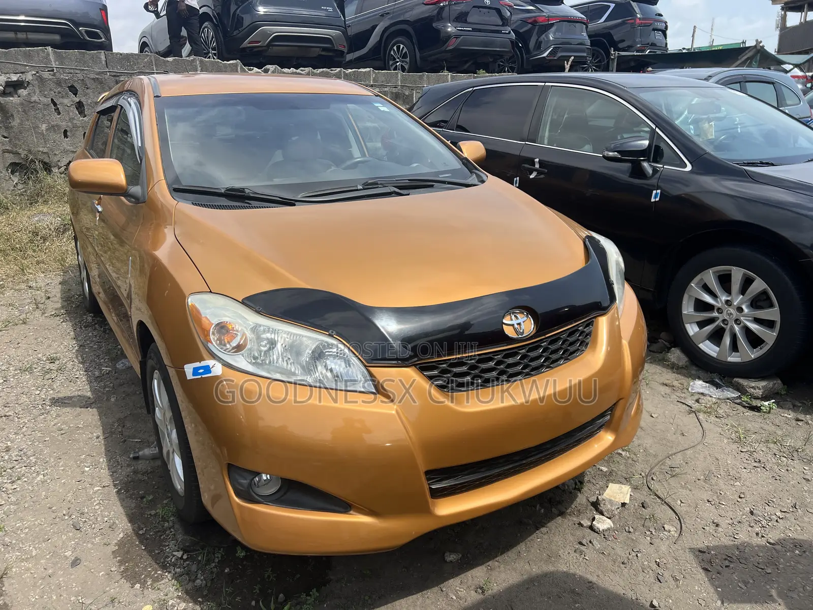 Toyota Matrix 2010 Gold