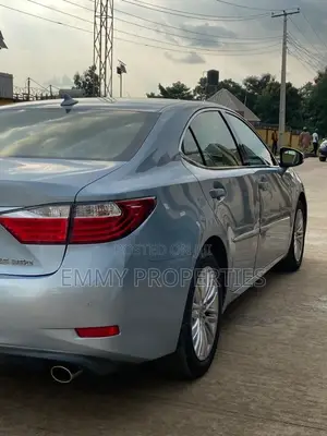 Lexus ES 2015 Blue