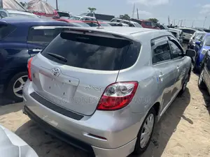 Toyota Matrix 2010 Silver