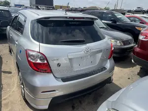 Toyota Matrix 2010 Silver