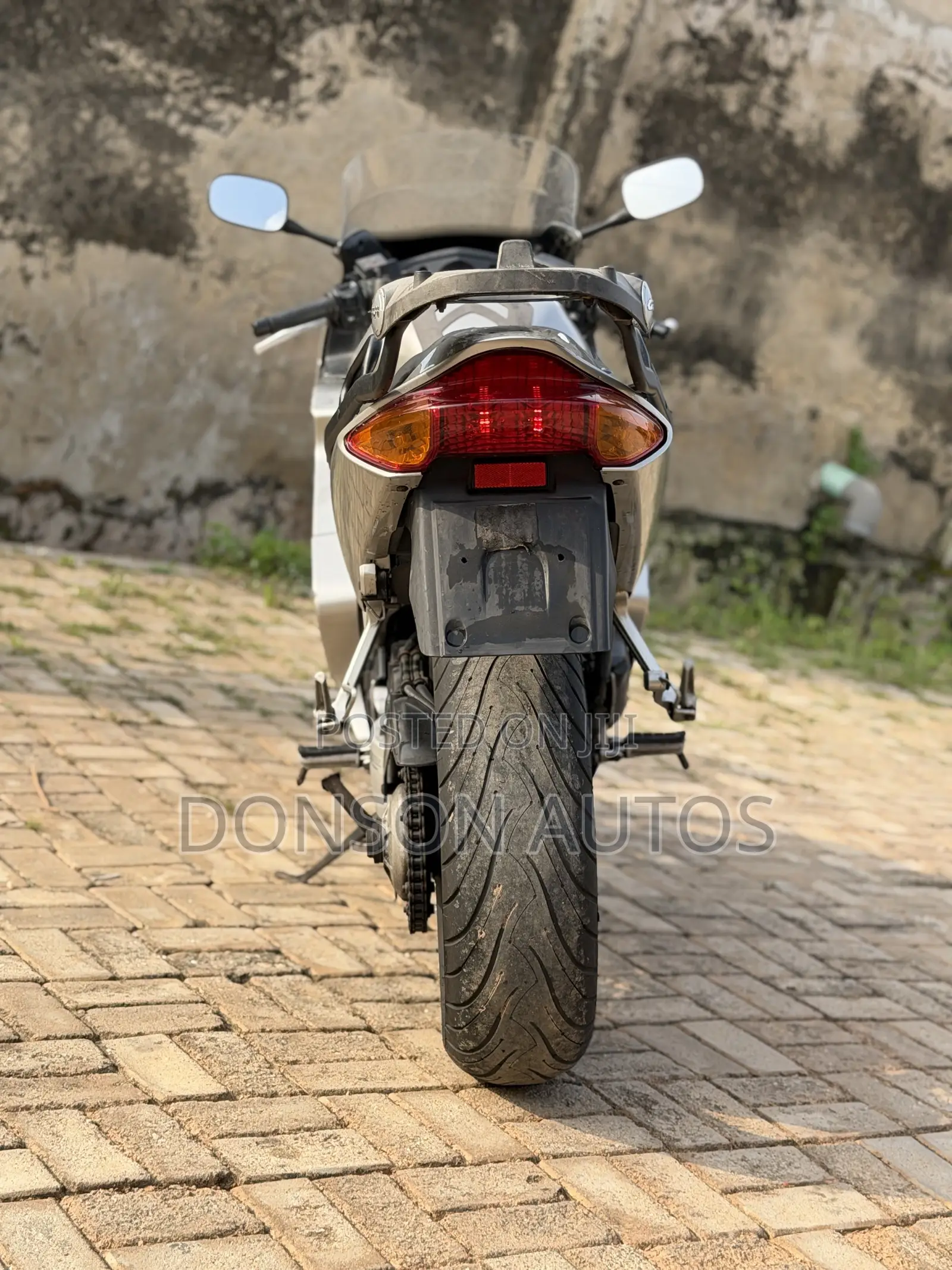 Honda VF 2007 Silver