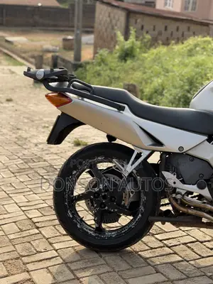 Honda VF 2007 Silver