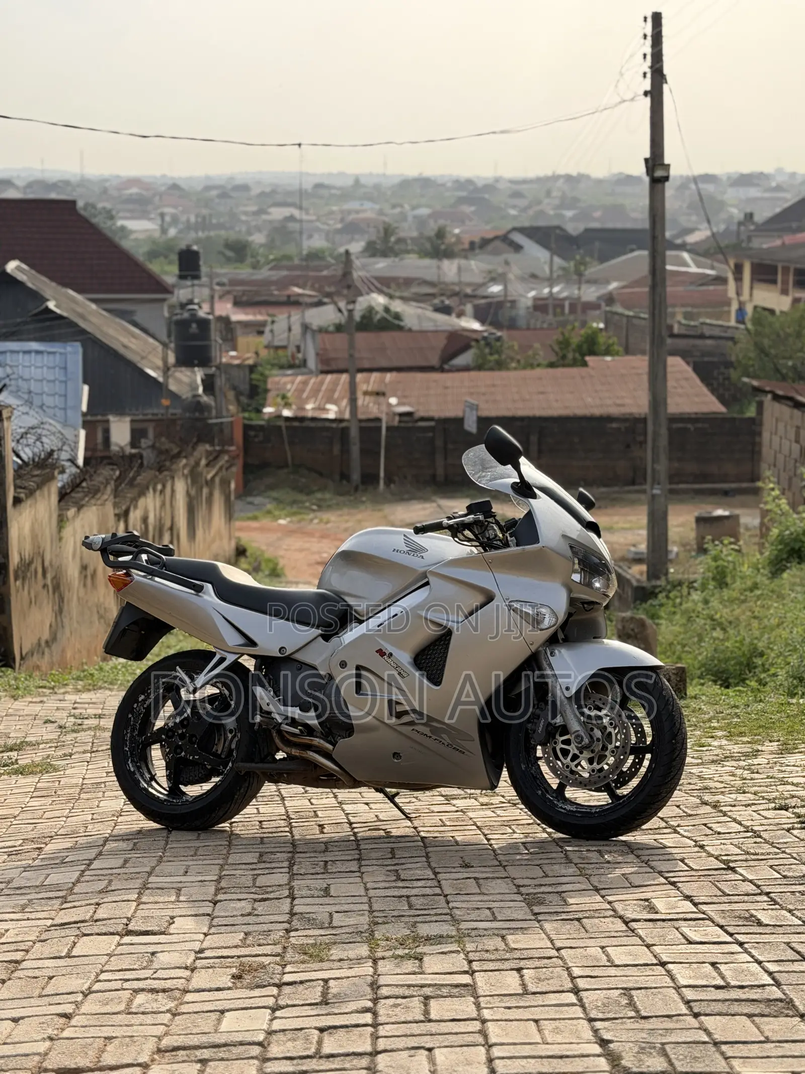Honda VF 2007 Silver