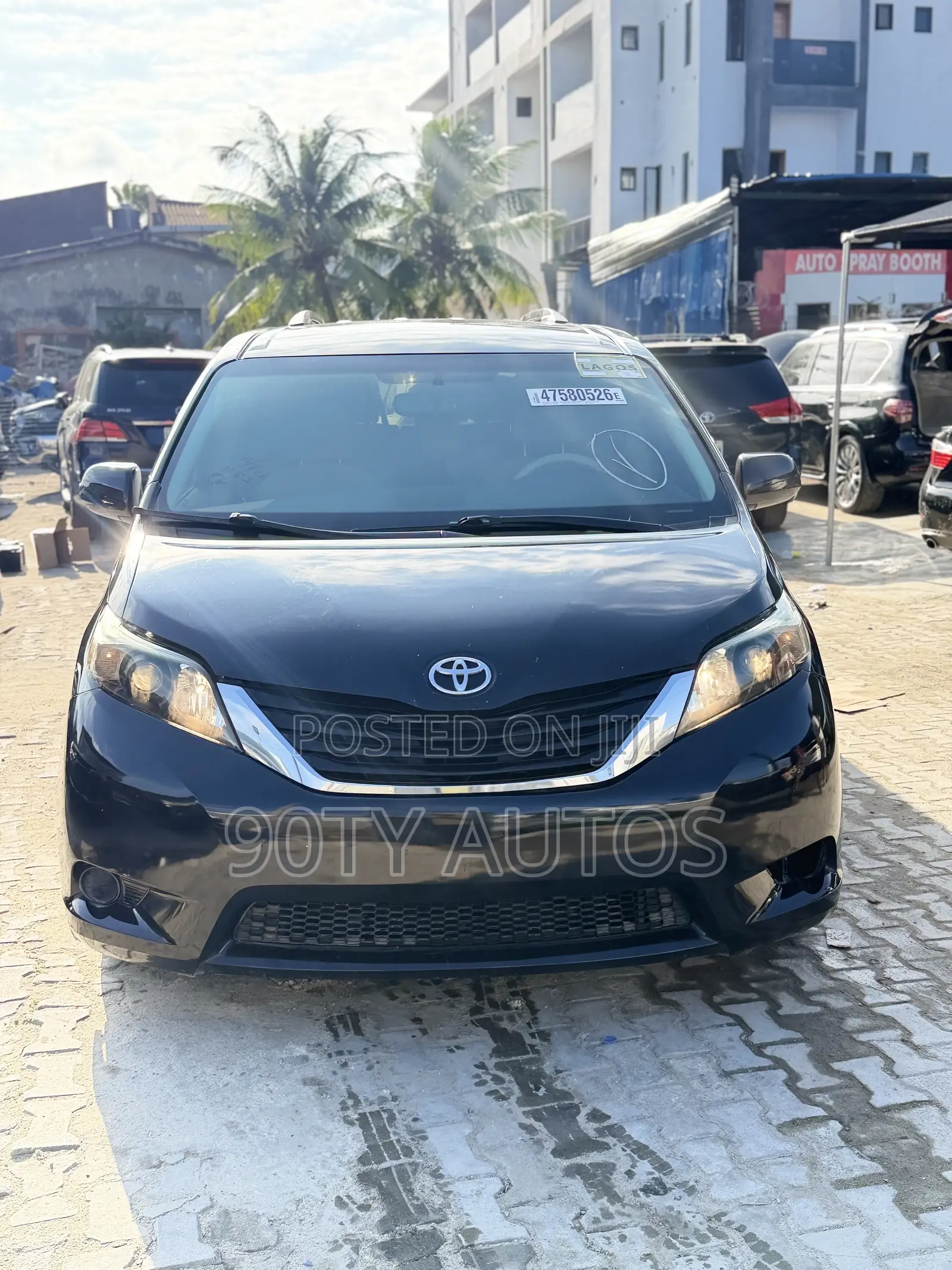 Toyota Sienna LE 8-Passenger 4dr Minivan (3.5L 6cyl 6A) 2014 Black