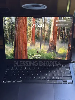 New Laptop Apple MacBook Air 2022 M2 16GB Apple M2 SSD 256GB