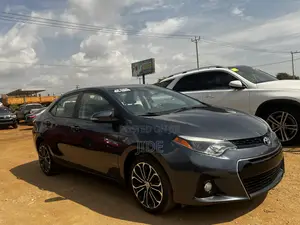 Toyota Corolla 2016 Gray