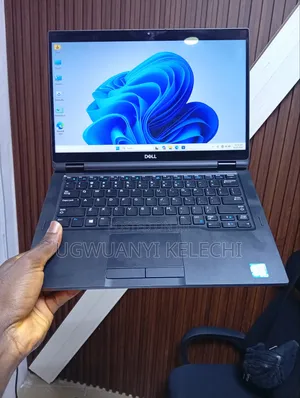 Laptop Dell Latitude 7390 2-in-1 16GB Intel Core i7 SSD 256GB