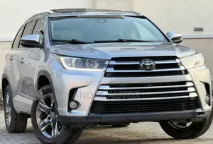 Toyota Highlander Limited Platinum 4x4 V6 (3.5L 6cyl 8A) 2017 Silver