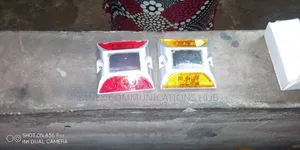 Obi-Ng Solar Road Stud Light