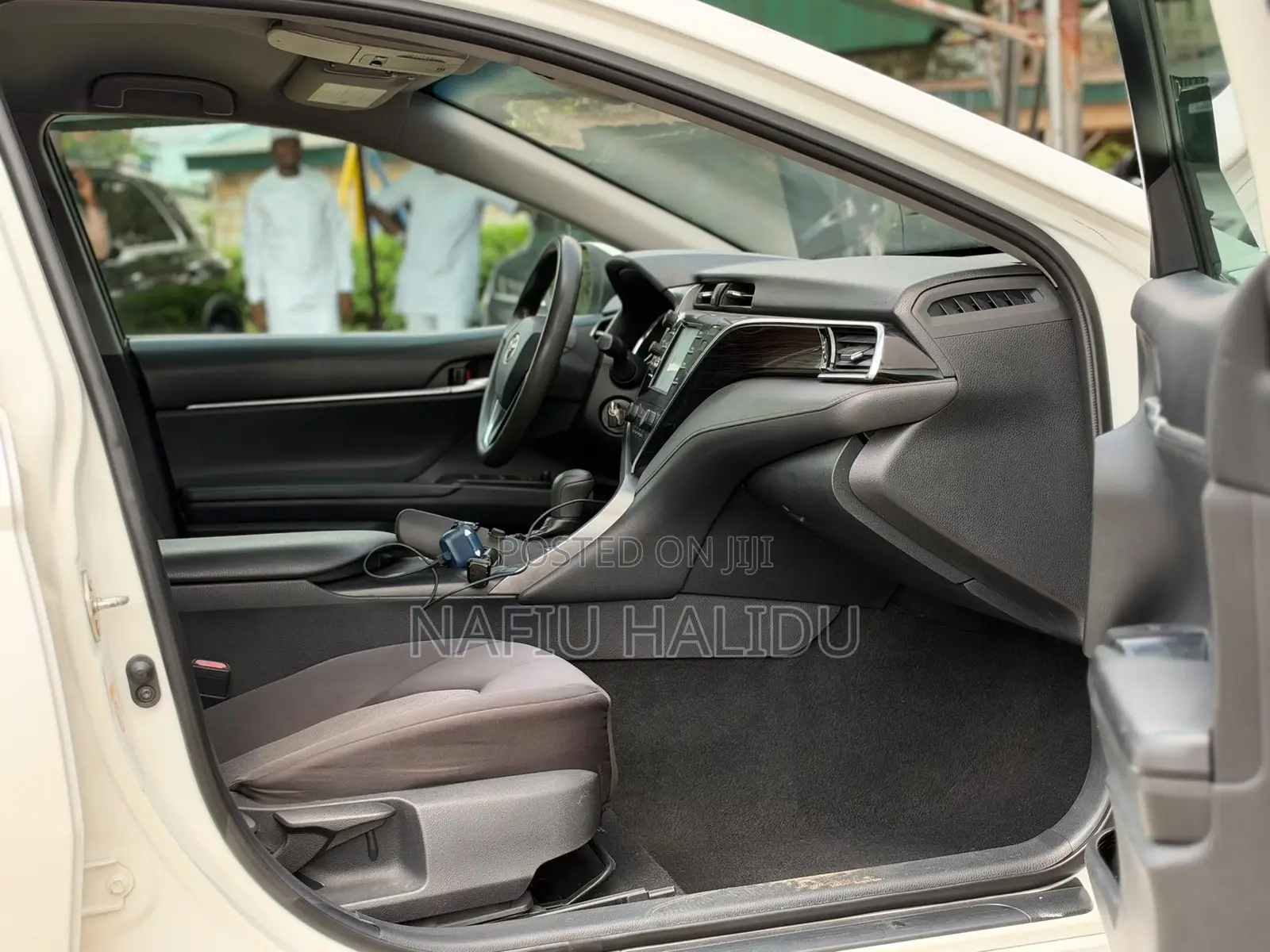 Toyota Camry 2018 White