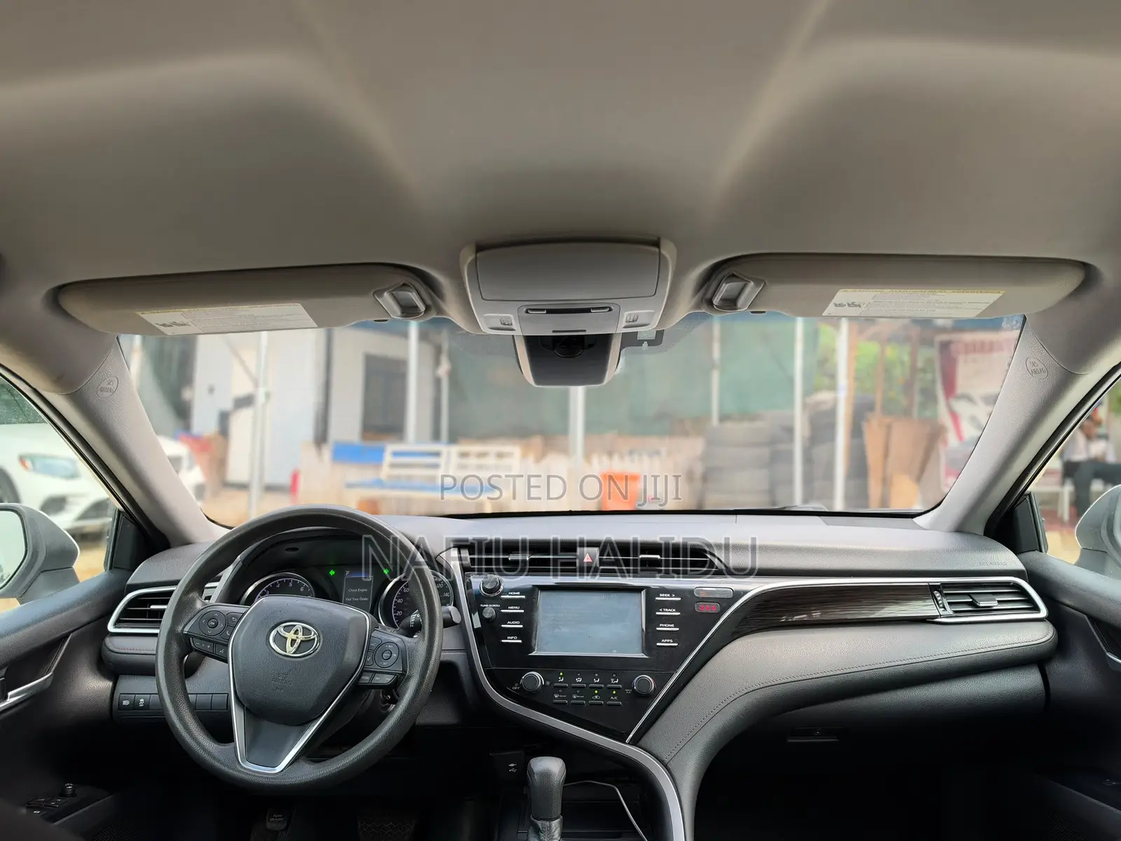 Toyota Camry 2018 White
