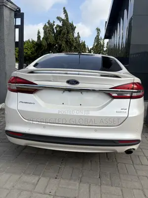 Ford Fusion 2017 White