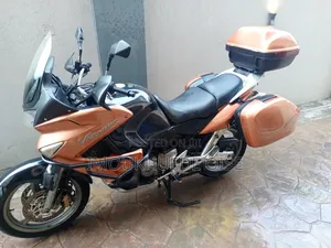 Honda 2010 Orange