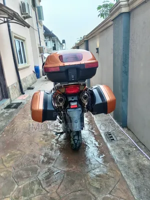 Honda 2010 Orange