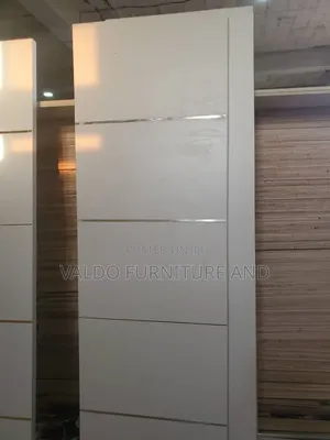 Luxury Internal Wooden Doors in Different Colors and Patterns