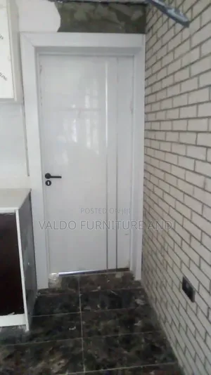 Luxury Internal Wooden Doors in Different Colors and Patterns