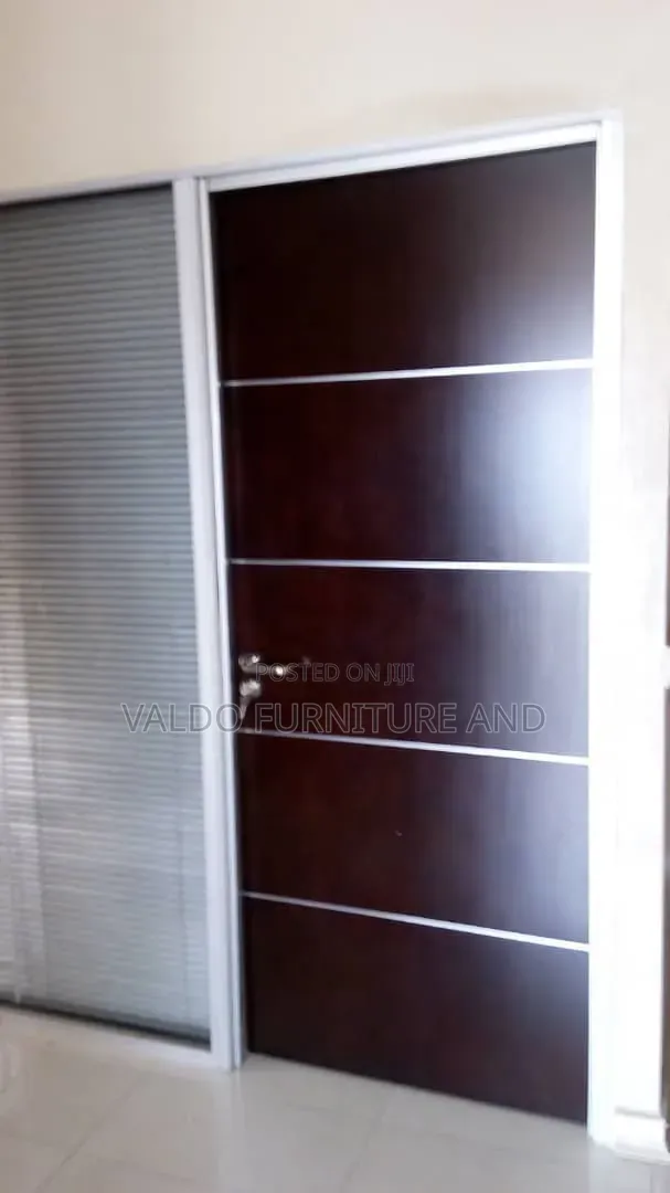 Luxury Internal Wooden Doors in Different Colors and Patterns