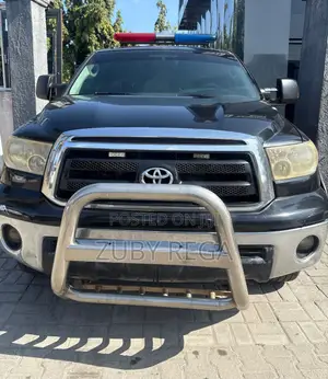 Toyota Tundra 2011 Black