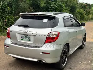 Toyota Matrix 2010 Silver