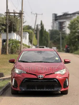 Toyota Corolla 2019 Red