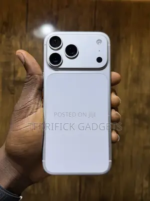 Apple iPhone 17 Pro Max 256 GB Silver