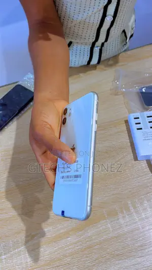 Apple iPhone 11 128 GB White