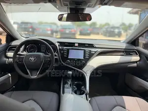 Toyota Camry LE FWD 2020 Gray