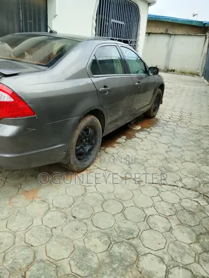 Ford Fusion S 2012 Gray