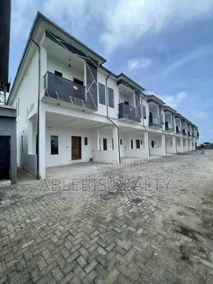 4bdrm Townhouse/Terrace in Orchid, Lekki Phase 2 for sale