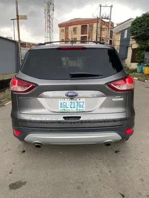 Ford Escape SE 4dr SUV AWD (1.6L 4cyl Turbo 6A) 2014 Gray