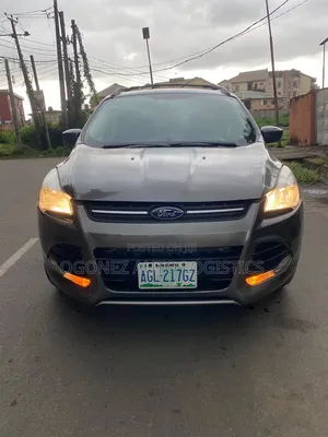 Ford Escape SE 4dr SUV AWD (1.6L 4cyl Turbo 6A) 2014 Gray
