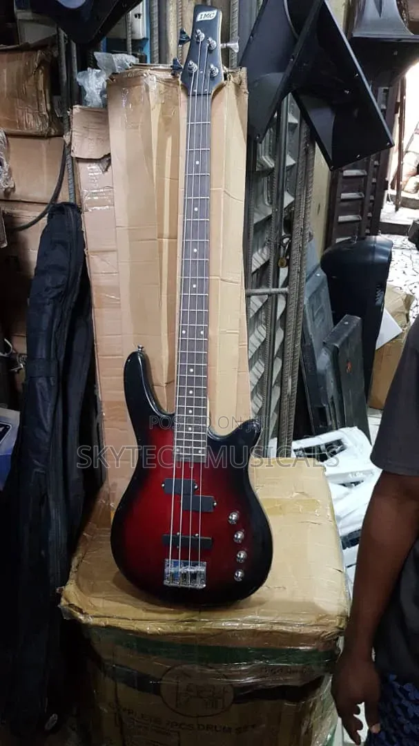 4 Strings Bass Guitar