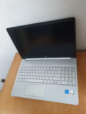 Laptop HP 15-dy2075tg 8GB Intel Core i5 SSD 256GB