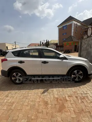 Toyota RAV4 2016 White