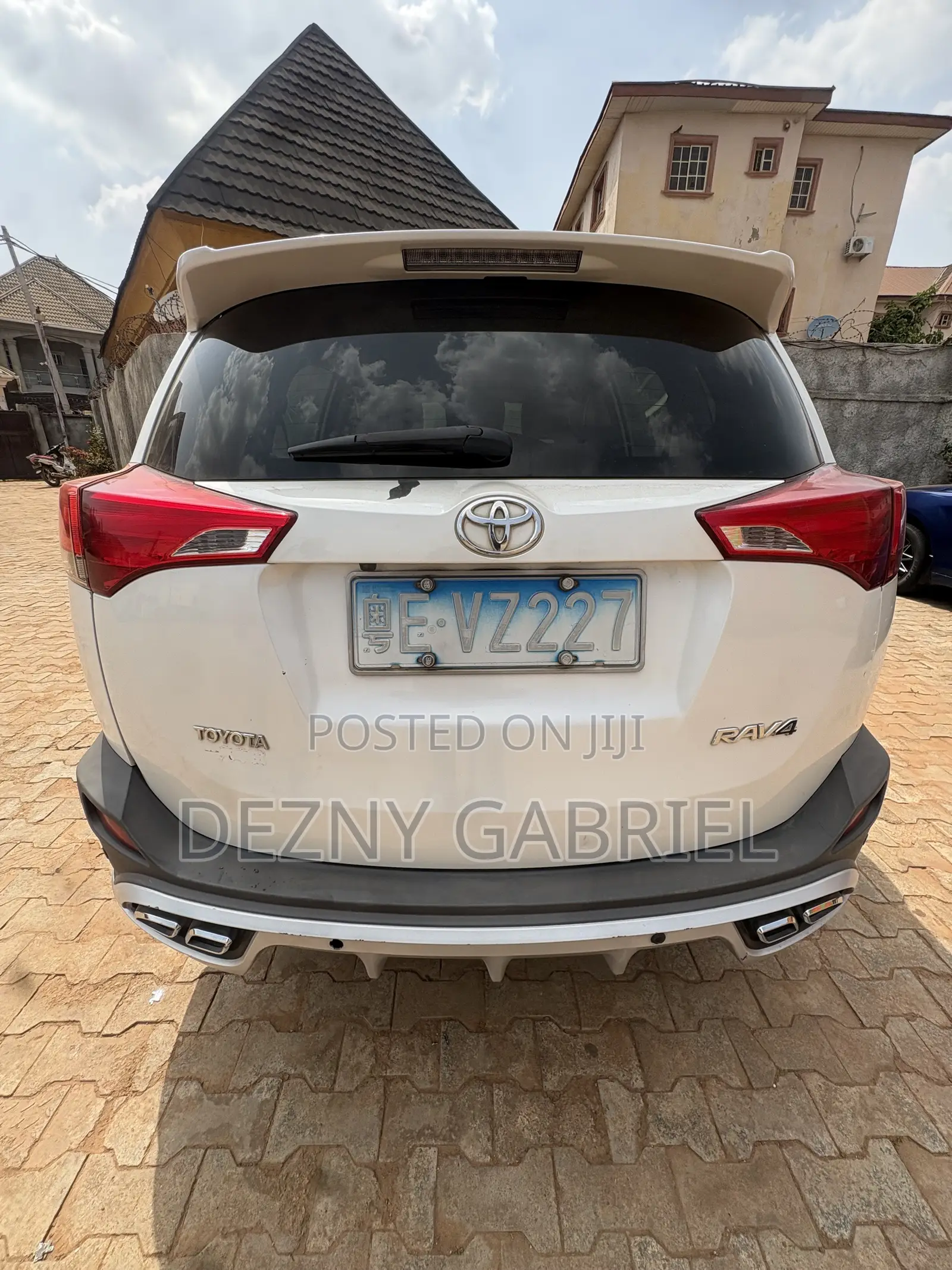 Toyota RAV4 2016 White