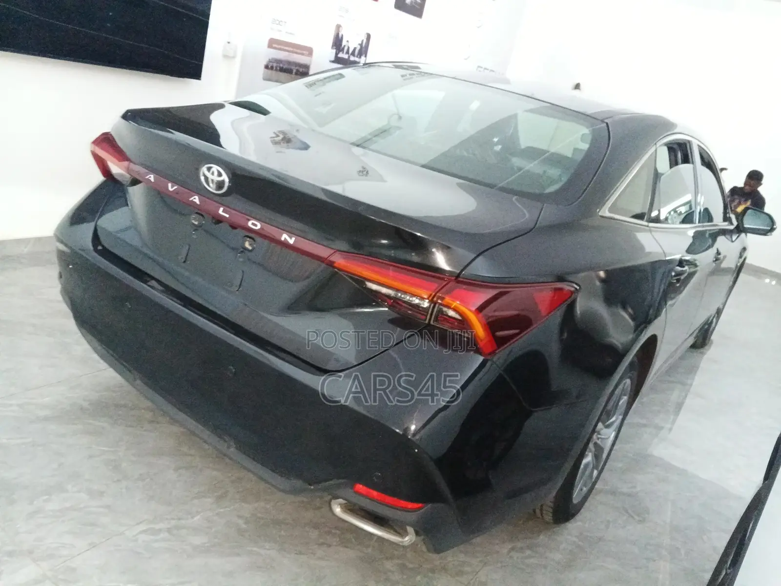 Toyota Avalon 2020 Black