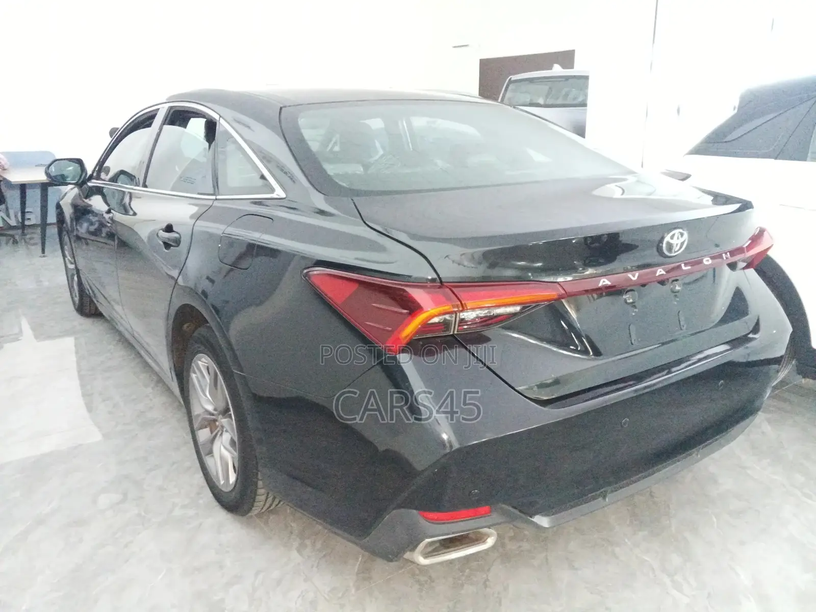 Toyota Avalon 2020 Black