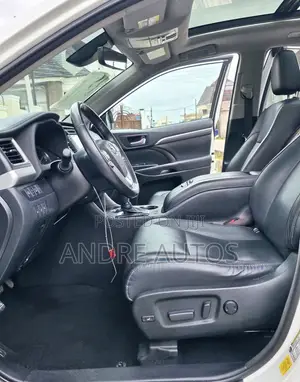 Toyota Highlander Limited Platinum 2019 White