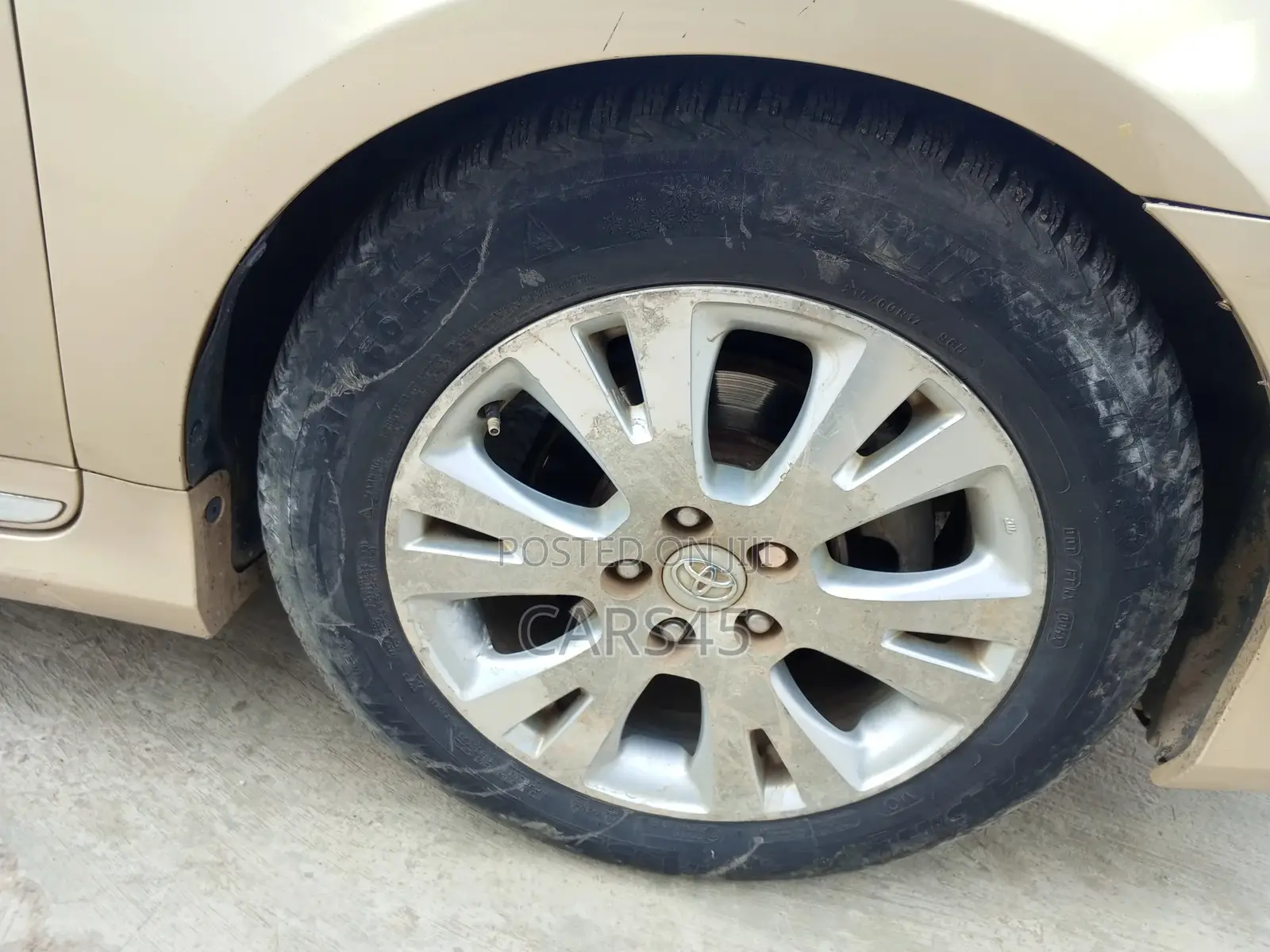Toyota Avalon 2011 Beige