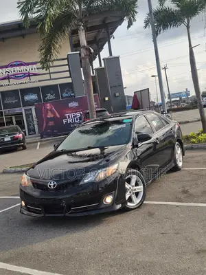 Toyota Camry SE 4dr Sedan (2.5L 4cyl 6A) 2013 Black