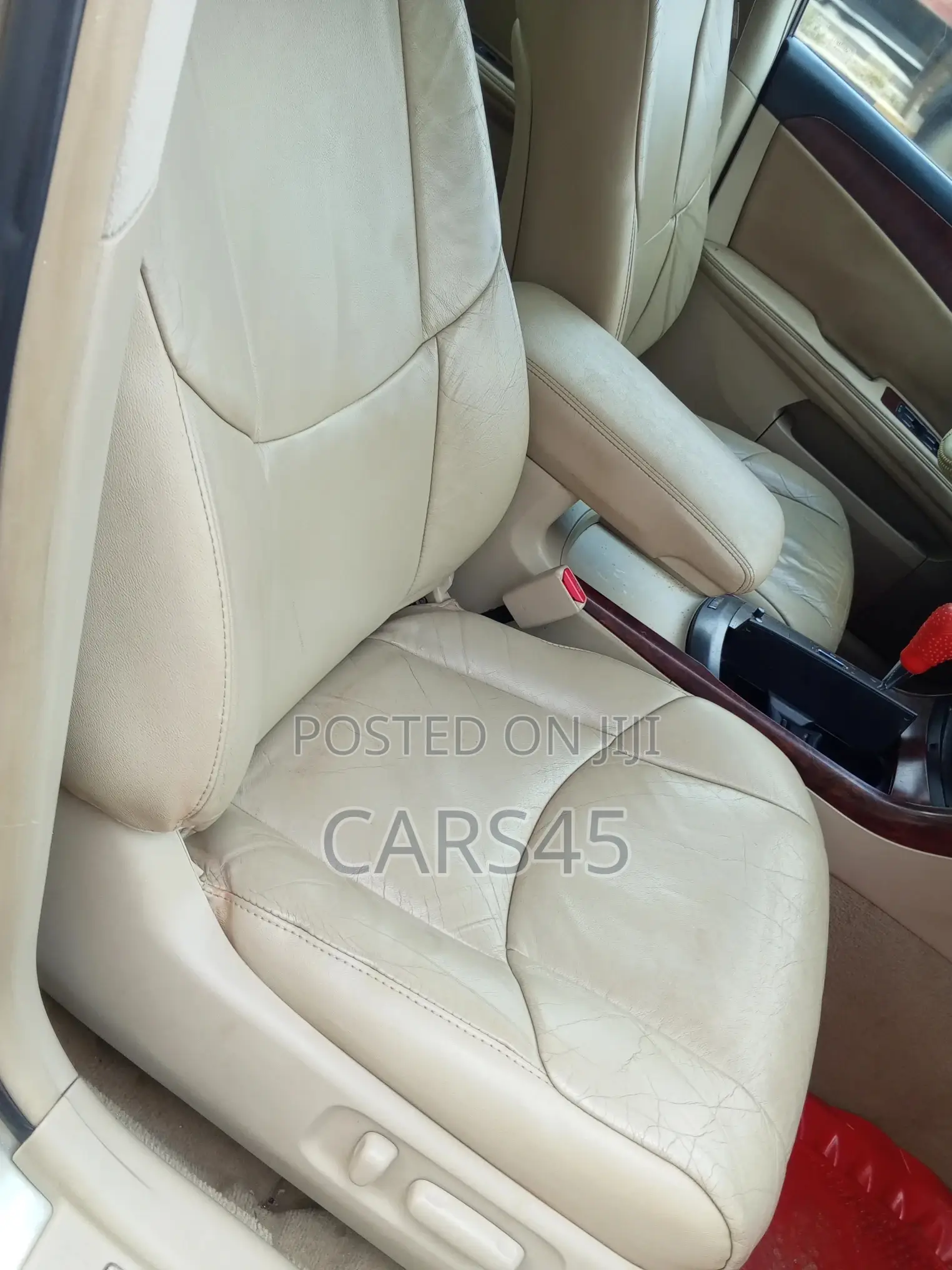 Toyota Avalon 2011 Beige