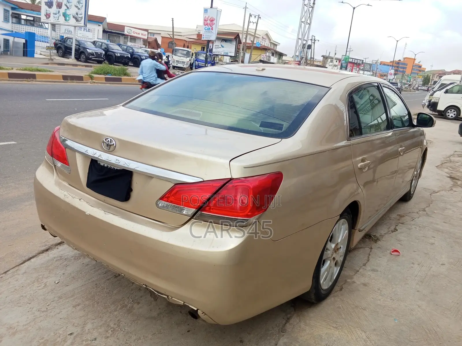 Toyota Avalon 2011 Beige