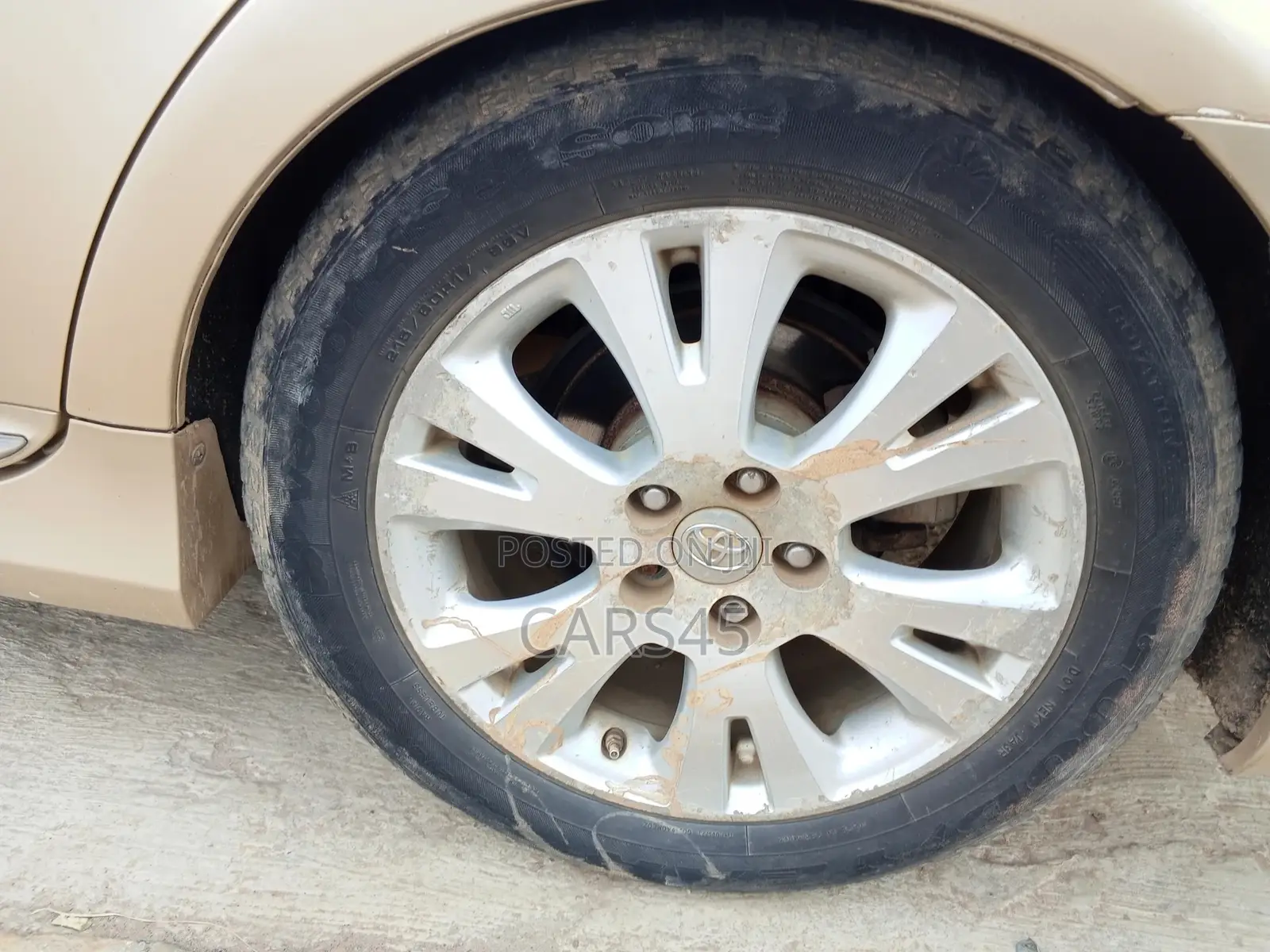 Toyota Avalon 2011 Beige